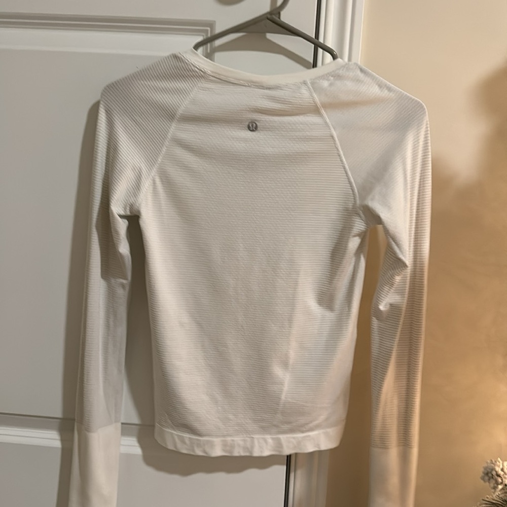 Lululemon Swiftly Tech Race Length Color White - image 2